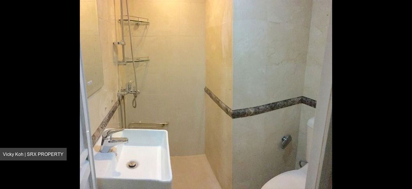 International Plaza (D2), Apartment #597055801